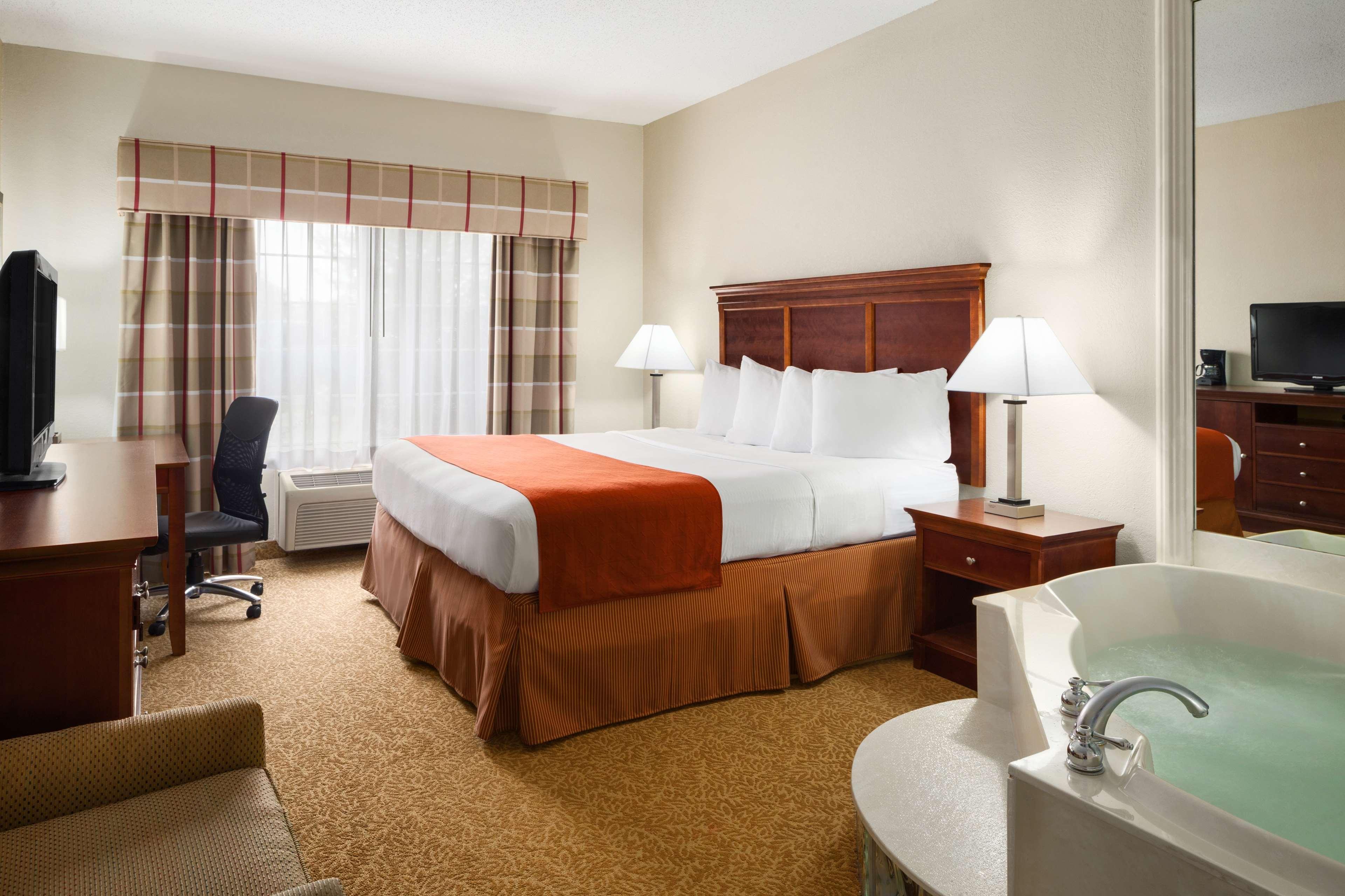 Country Inn & Suites By Radisson, Grand Rapids Airport, Mi Екстер'єр фото