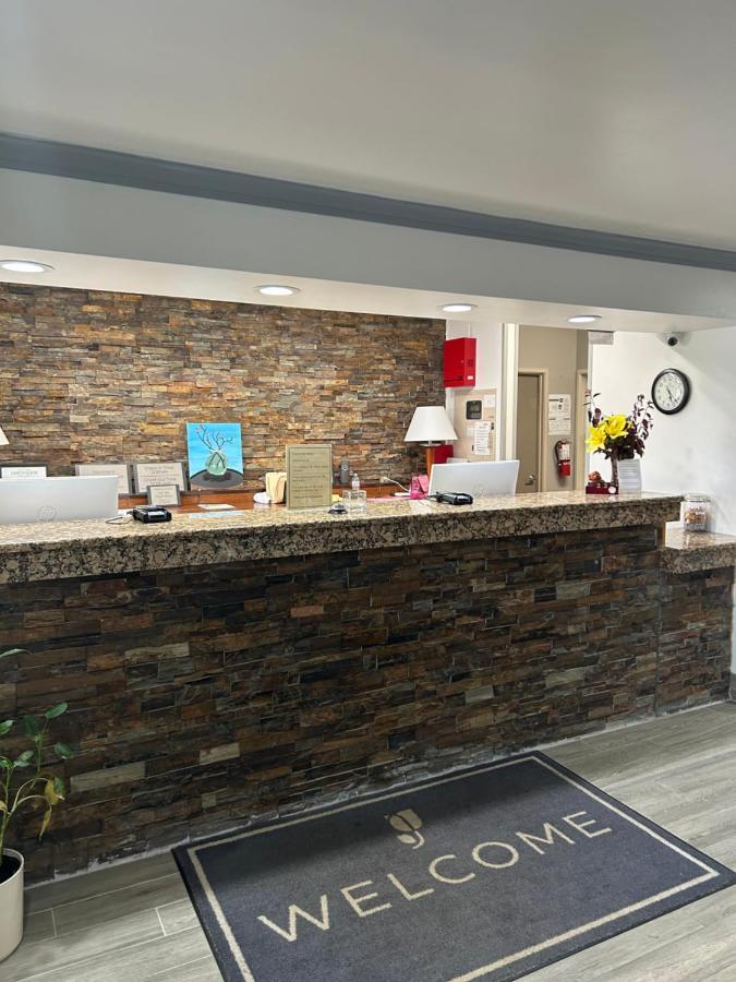 Country Inn & Suites By Radisson, Grand Rapids Airport, Mi Екстер'єр фото