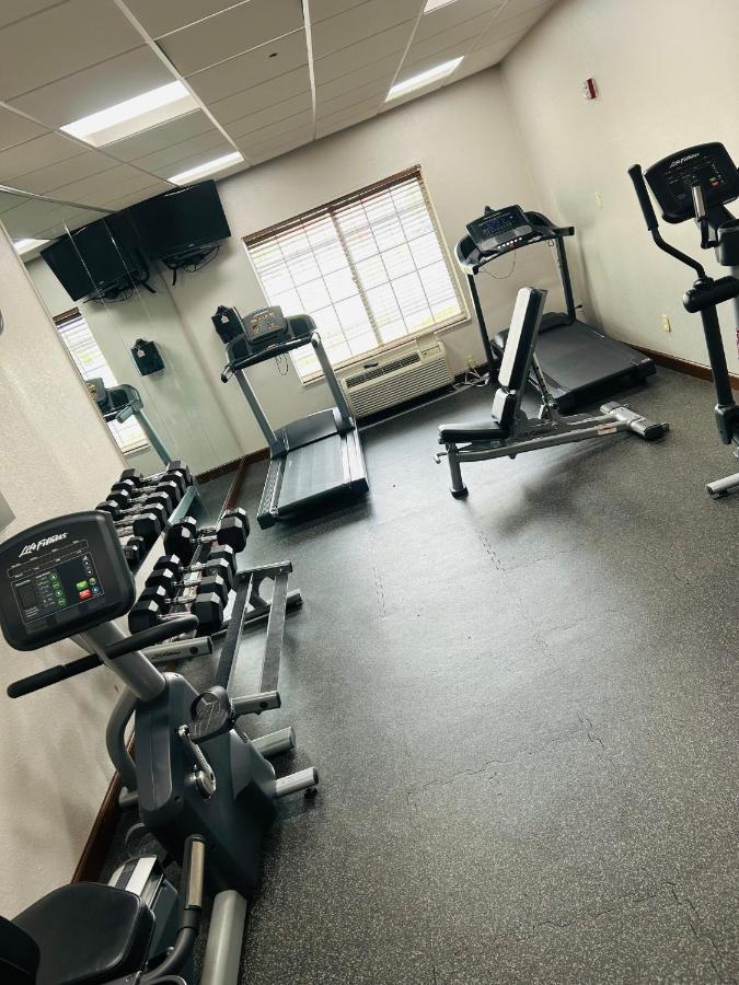 Country Inn & Suites By Radisson, Grand Rapids Airport, Mi Екстер'єр фото