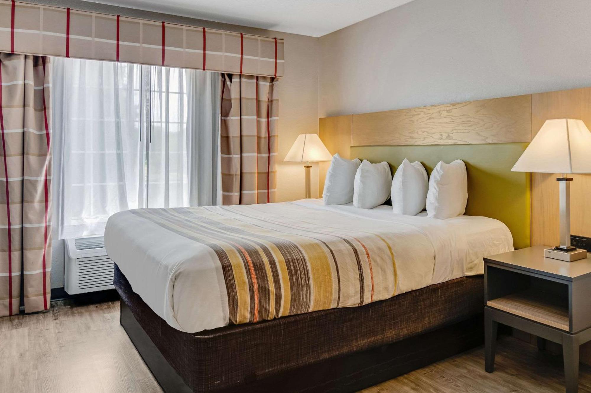 Country Inn & Suites By Radisson, Grand Rapids Airport, Mi Екстер'єр фото