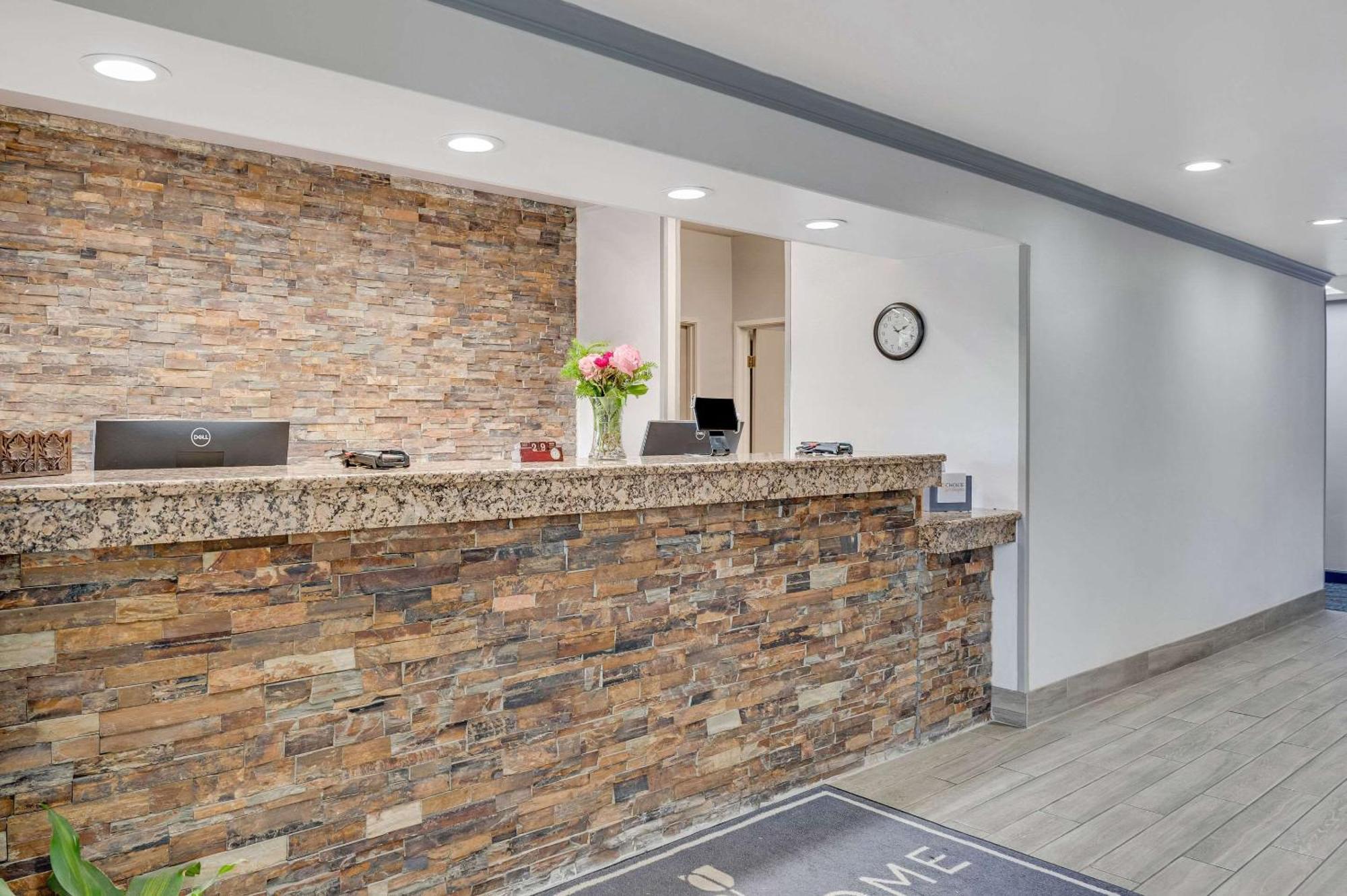 Country Inn & Suites By Radisson, Grand Rapids Airport, Mi Екстер'єр фото