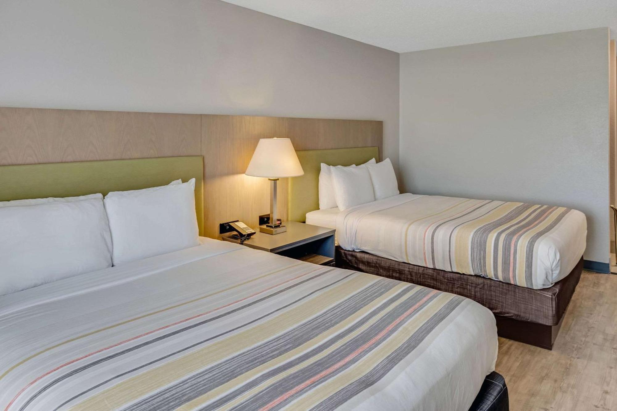 Country Inn & Suites By Radisson, Grand Rapids Airport, Mi Екстер'єр фото